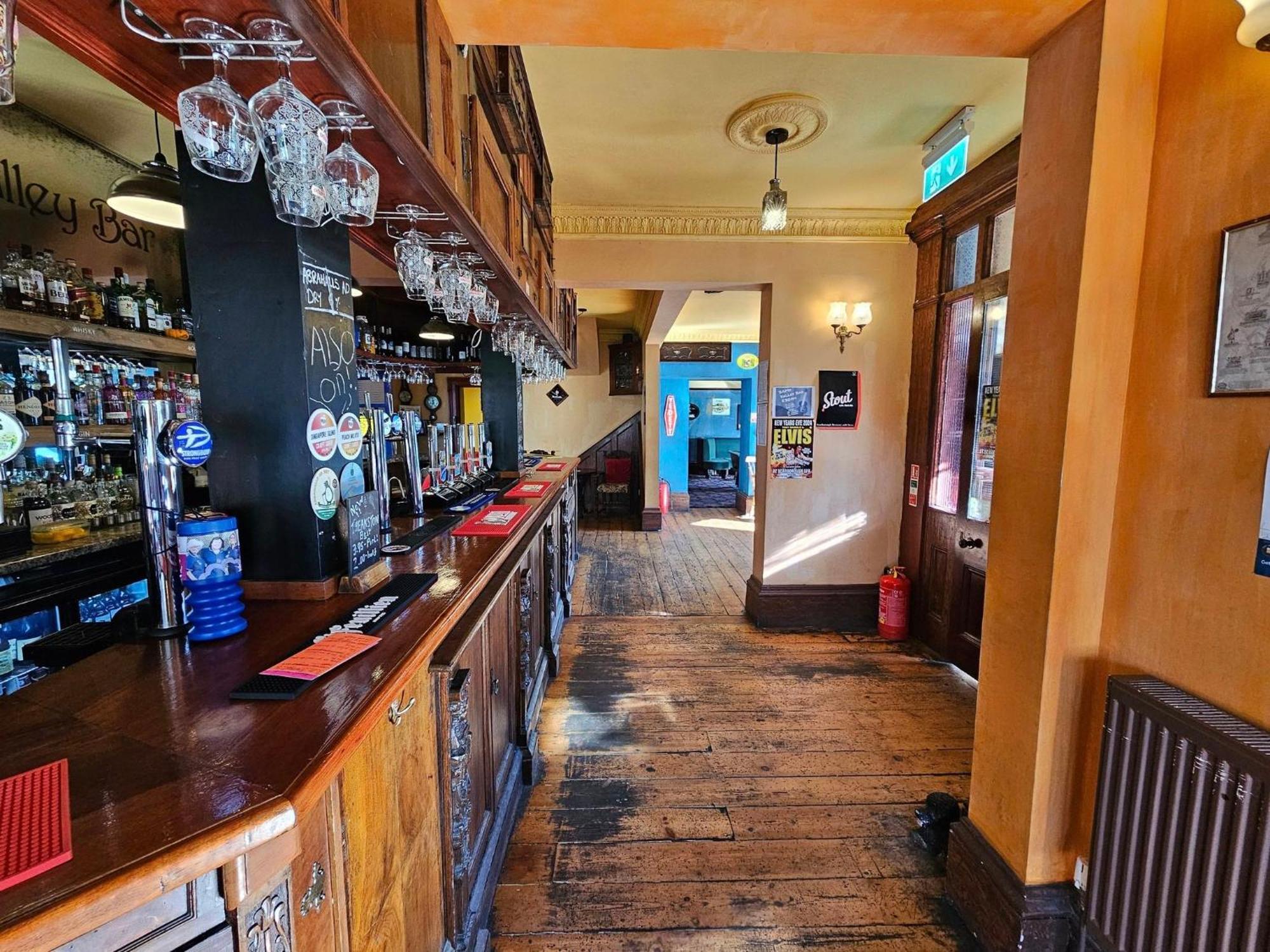 Valley Bar Scarborough Extérieur photo